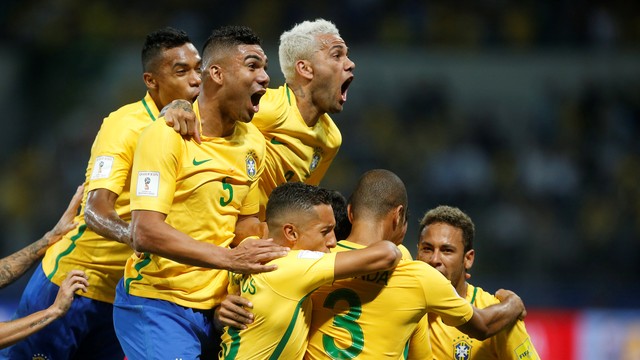 Classificado há três rodadas, Seleção Brasileira comemora vitória sobre o Chile (Foto: reprodução globoesporte.com)
