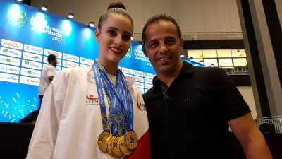 Filha do ex-jogador Euller, Eduarda Braga de Carvalho conquistou nada menos que cinco medalhas de ouro na ginástica artística. (Foto: Marcus Ciccarini/FEEMG)
