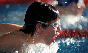 Nadar traz de volta a memória profunda de uma criança, afirma especialista