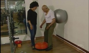 Exercícios físicos podem ajudar a combater os efeitos do Parkinson